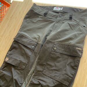 FJÄLLRAVEN G-1000 Outdoor pant waist 33-34 length long. *Buttons on ankle cuffs